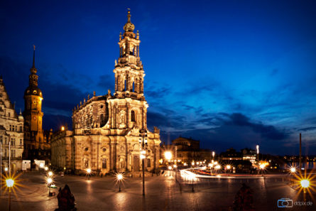 Катедрала „The Cathedral of the Holy Trinity - Katholische Hofkirche“, Дрезден - Германија
