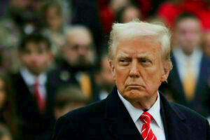 Доналрд Трамп се врати во Белата Куќа