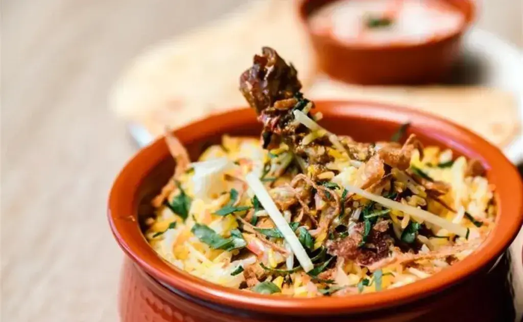 Dum Pukht Chicken Biryani – Дум Пухт пилешко Бирјани