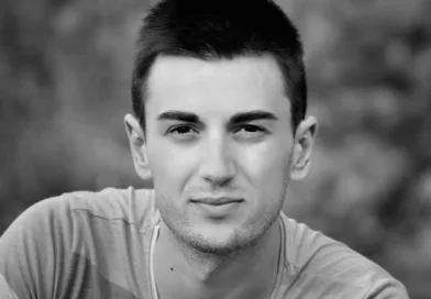 Владимир Бурев