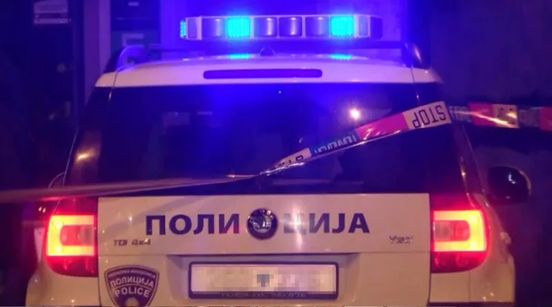 Република-Македонија-Македонска-Полиција-Возило-Автомобил-Ротација-Лента-Трака-Стоп