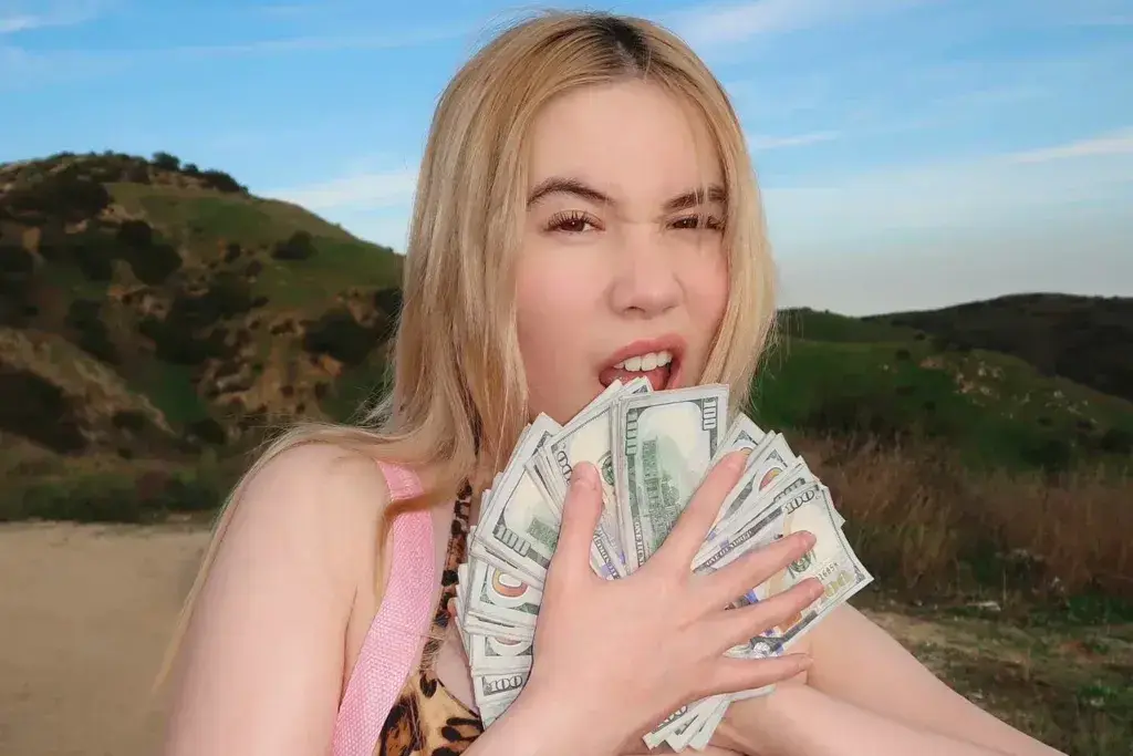 Lil Tay отвори OnlyFans за 3 часа заработи милион долари