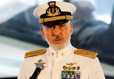 Адмиралот Џузепе Каво Драгоне претседател на Воениот комитет на НАТО