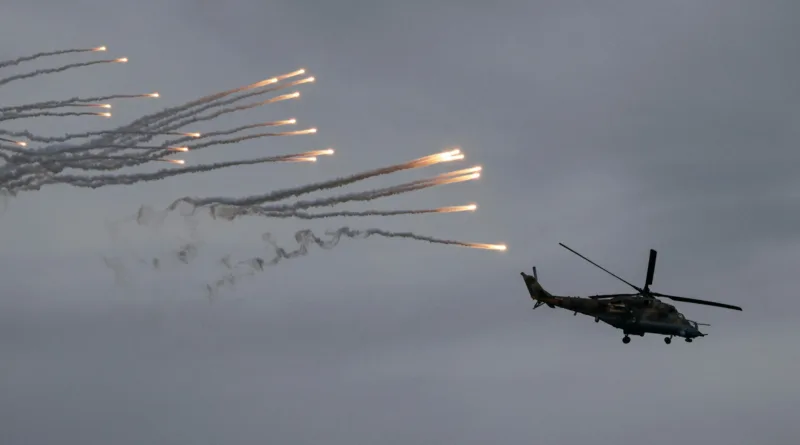 Американски воени офицери во ненадејна посета на Беолорисија apache in action