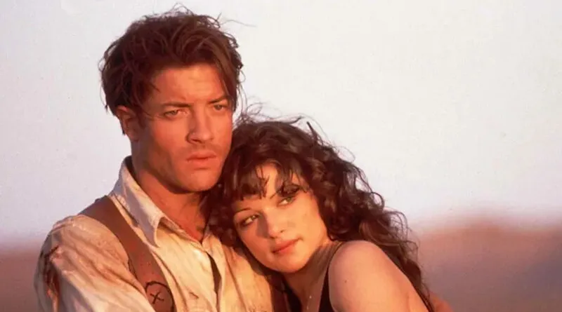 Брендан Фрејзер и Рејчел Вајс во филмот Мумија