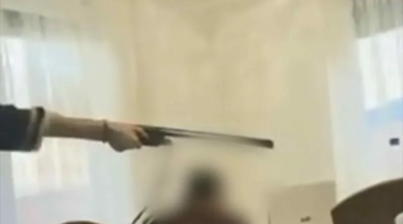 девојче крушево пушка