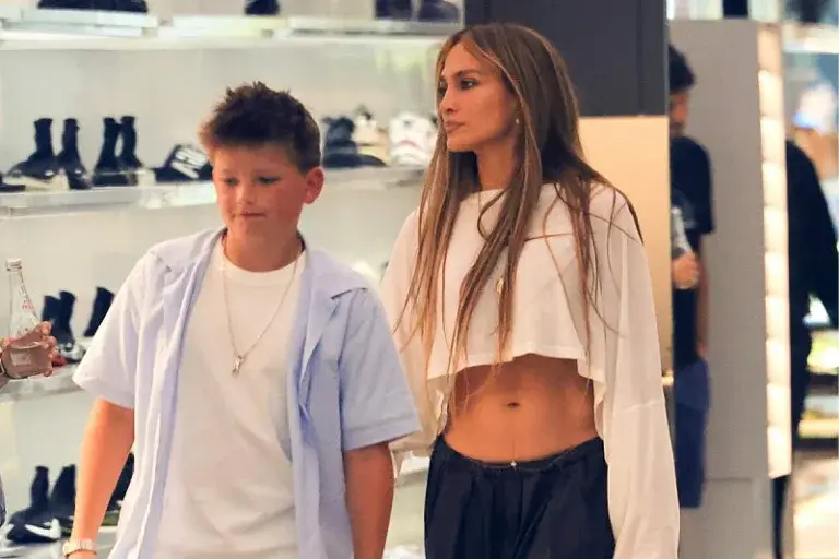 џенифер лопез