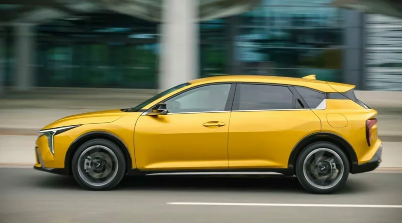 Kia k4 жолта боја новиот киа автомобил