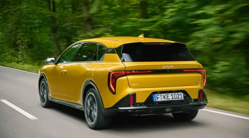 Kia k4 жолта боја новиот киа автомобил