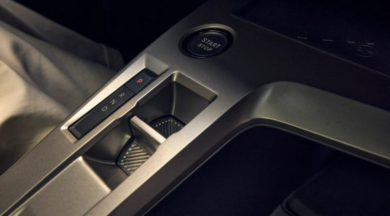 New peugeot 308 новиот=пежо 308 зелена боја 2025 година слика photo 20