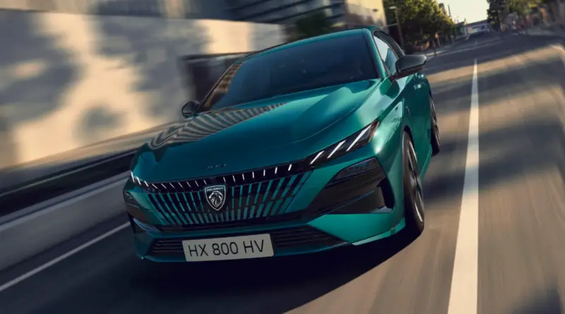New peugeot 308 новиот=пежо 308 зелена боја 2025 година слика photo 6