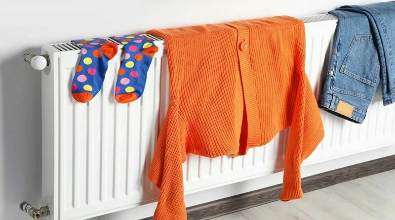 облека на радијатор парно сушење алишта чорапи џемпер фармерки