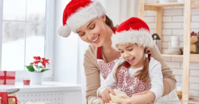 Родител и Дете Готвење Интеракција со деца Мајка Ќерка Божиќ Нова Година