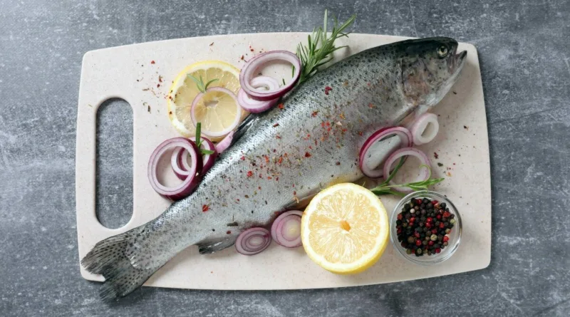 свежа пастрмка со лимон кромид и црн бибер