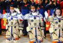 Тројца кинески астронаути не можат да се вратат на земјата заглавени во орбитата