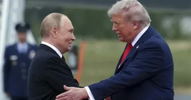 Владимир Путин и Доналд Трамп Поздрав Ракување Зделка Бизнис